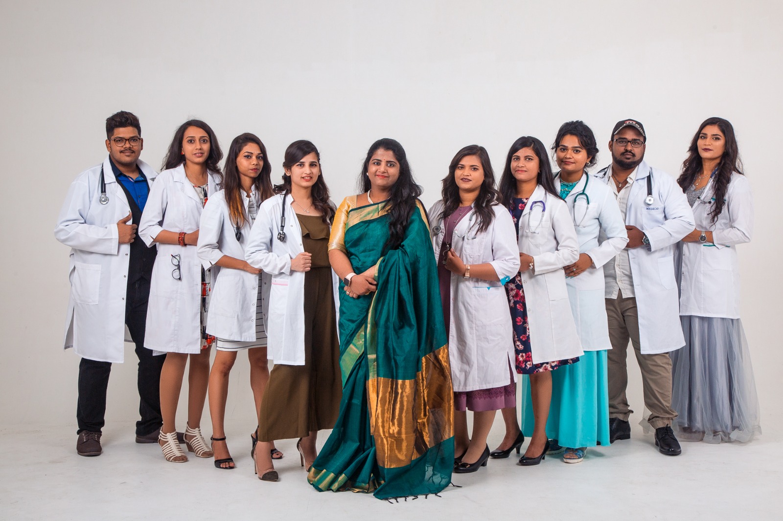 Medical graduates group photo